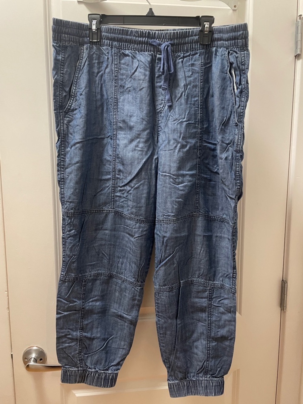GAP Men's Denim-Look Joggers in Washed Blue